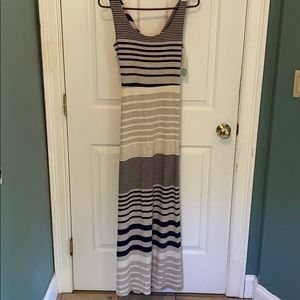Gilli Mitchel Maxi Dress, L